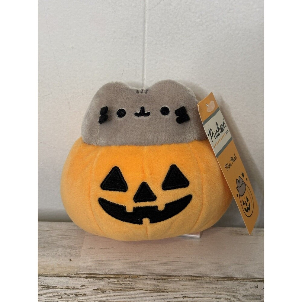 Pusheen Mini Halloween Plush in a Pumpkin Jack-O-Lantern New with Tags